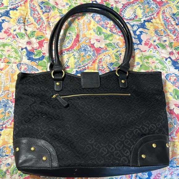 Black Handbag - Picture 2 of 5